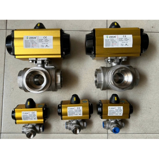 VAN BI 3 NGÃ CHỮ T INOX 304 CÓ ĐẾ MẶT BÍCH 10K