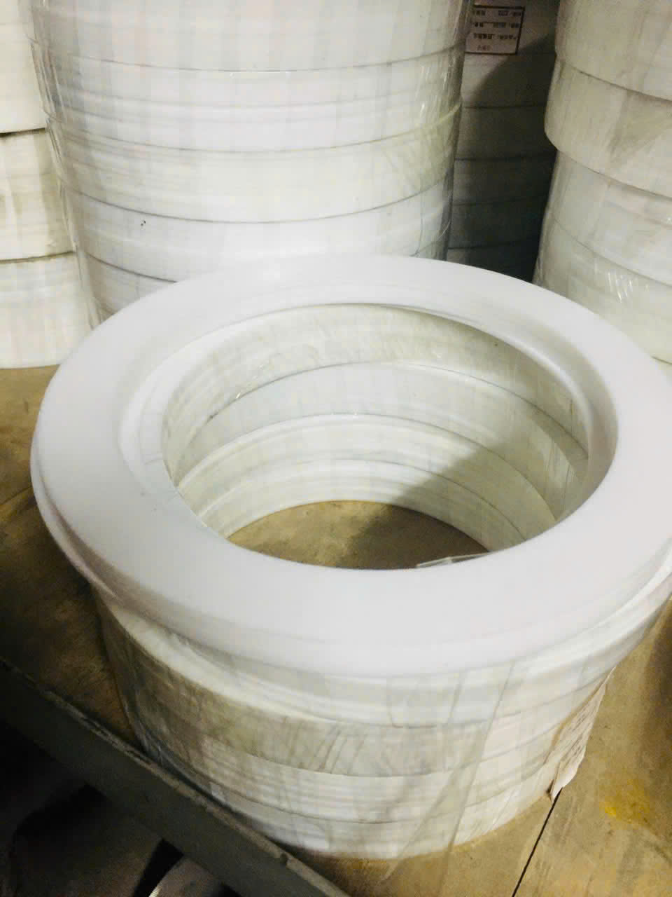 GIOĂNG PTFE MẶT BÍCH ANSI 150LB