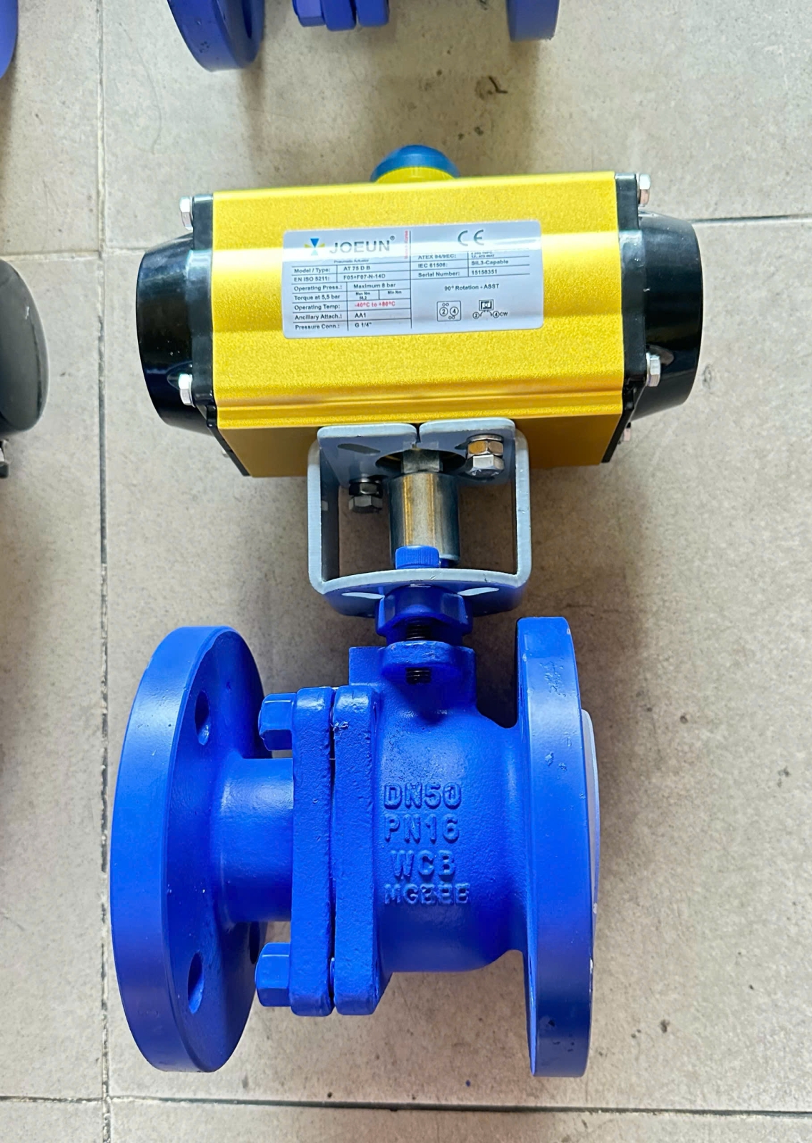 VAN BI THÉP WCB MẶT BÍCH PN16 KHÍ NÉN 